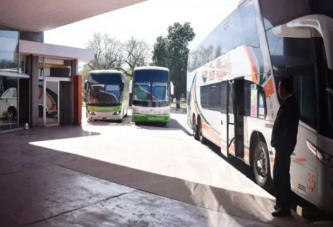 Cambia el transporte entre Santa Fe y Rosario.